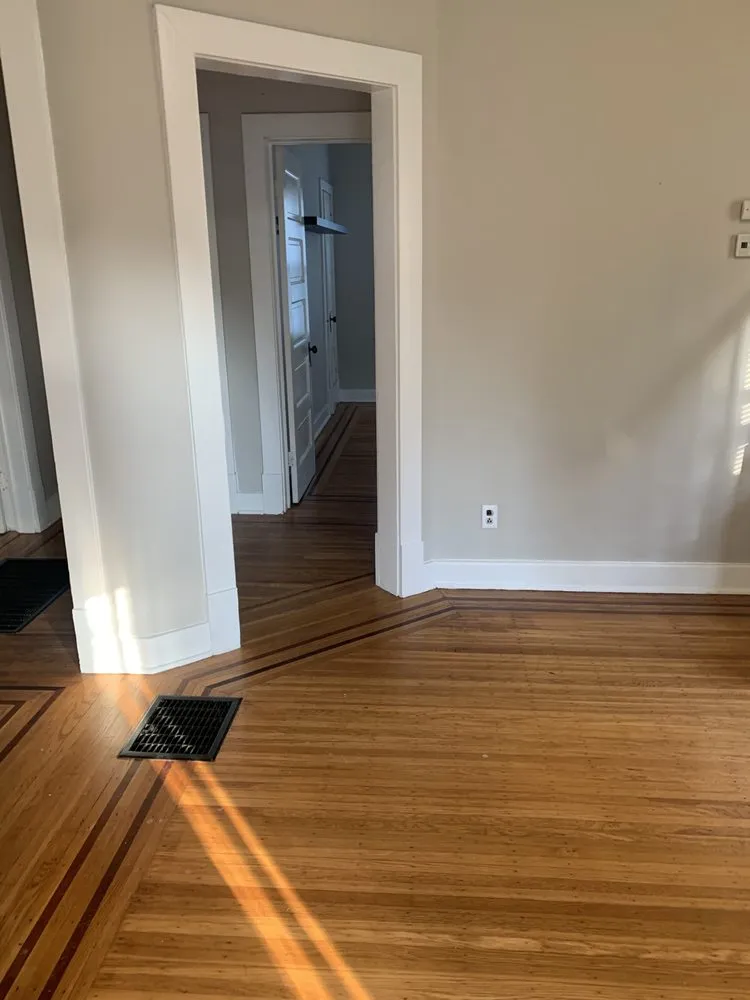 Slide of Reynolds Painting & Home Improvement