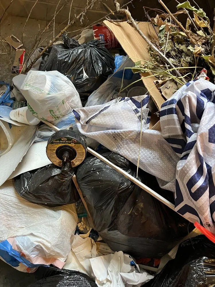 Slide of Reynolds Painting & Home Improvement