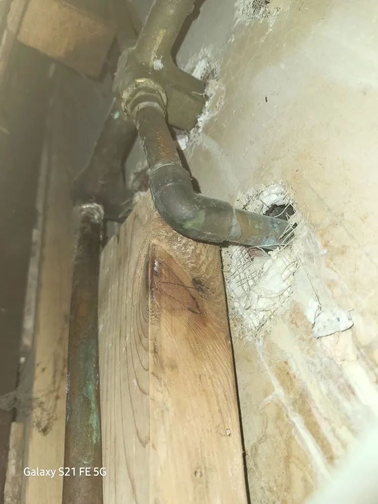 Slide of Reynolds Pipes and Drains