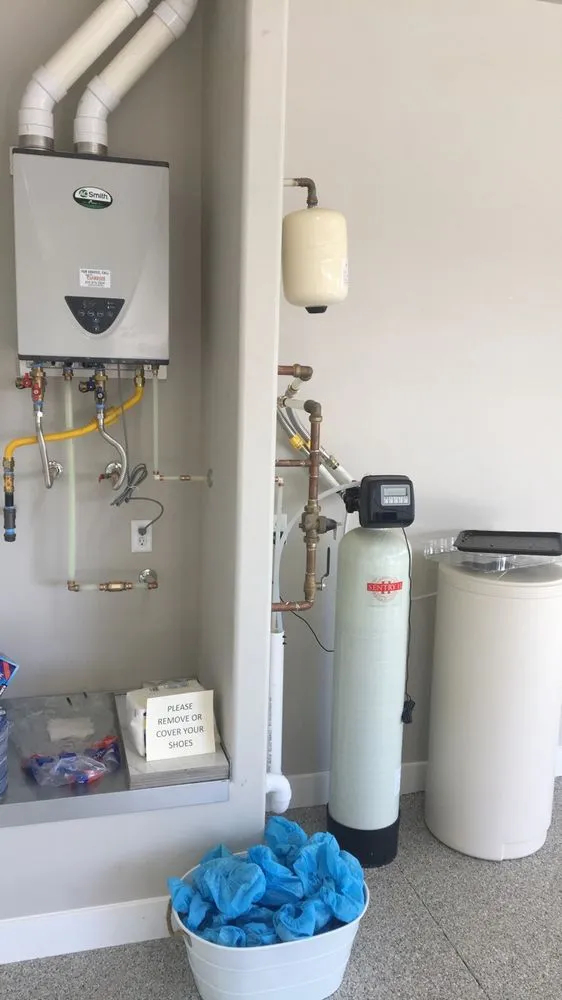 Slide of R&H Plumbing