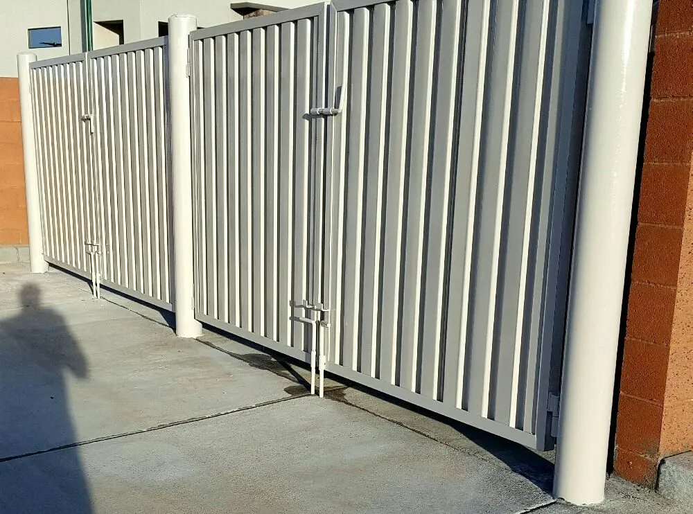 Slide of RHandyman and Designs