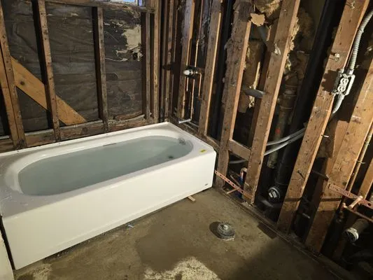 Rhino's Pro Plumbing Logo