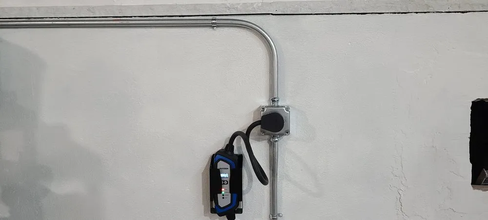 Slide of Richard's Handyman Services