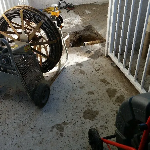 Emergency emergency plumbing in West Hollywood, CA by Richards Rooter and Plumbing