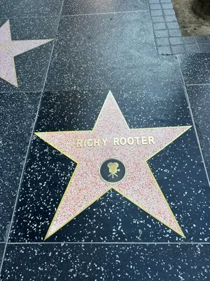 Richy Rooter Logo