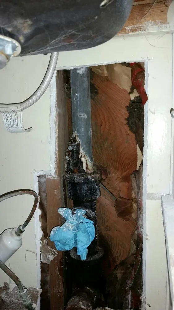 Slide of Ricky Eade Plumbing