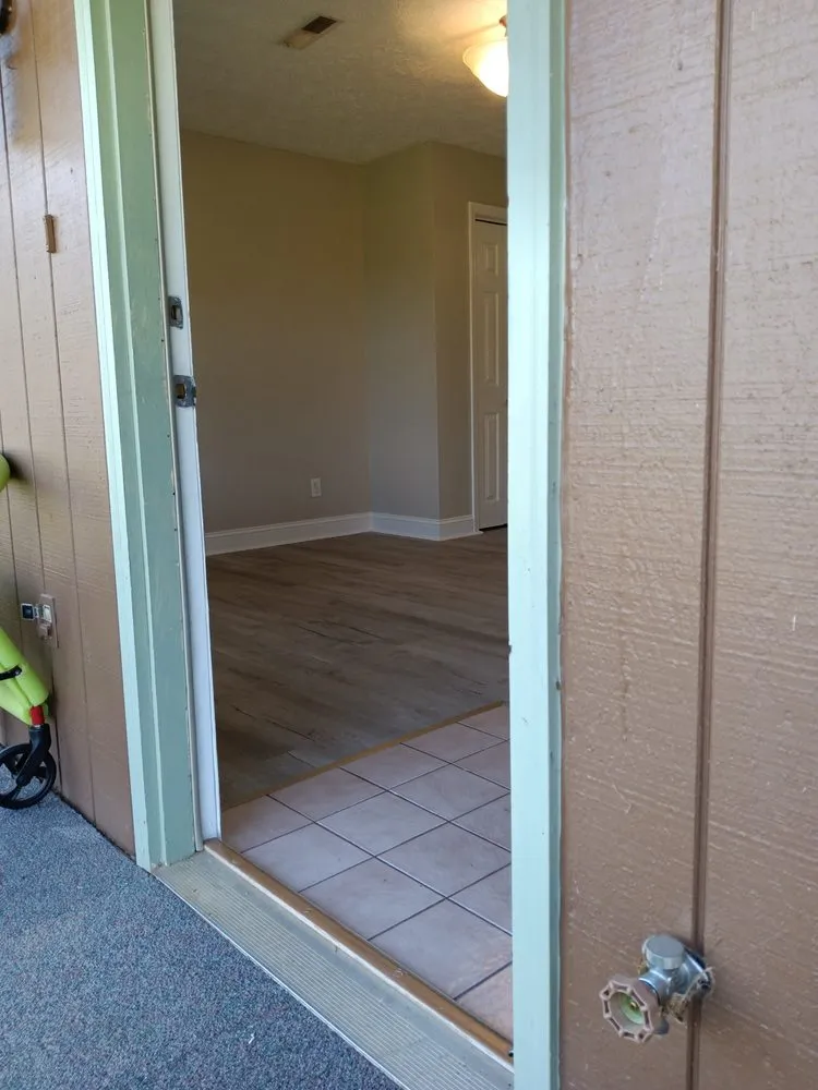 Slide of Right-Way Construction & Remodeling