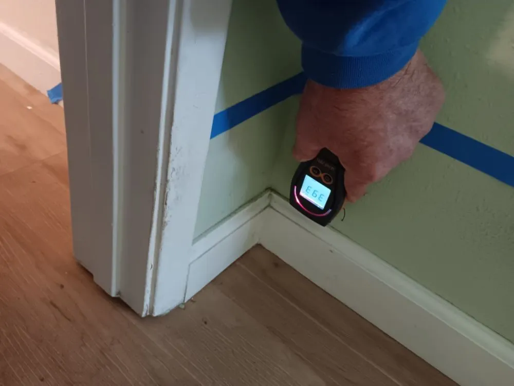 Slide of Risk Free Services