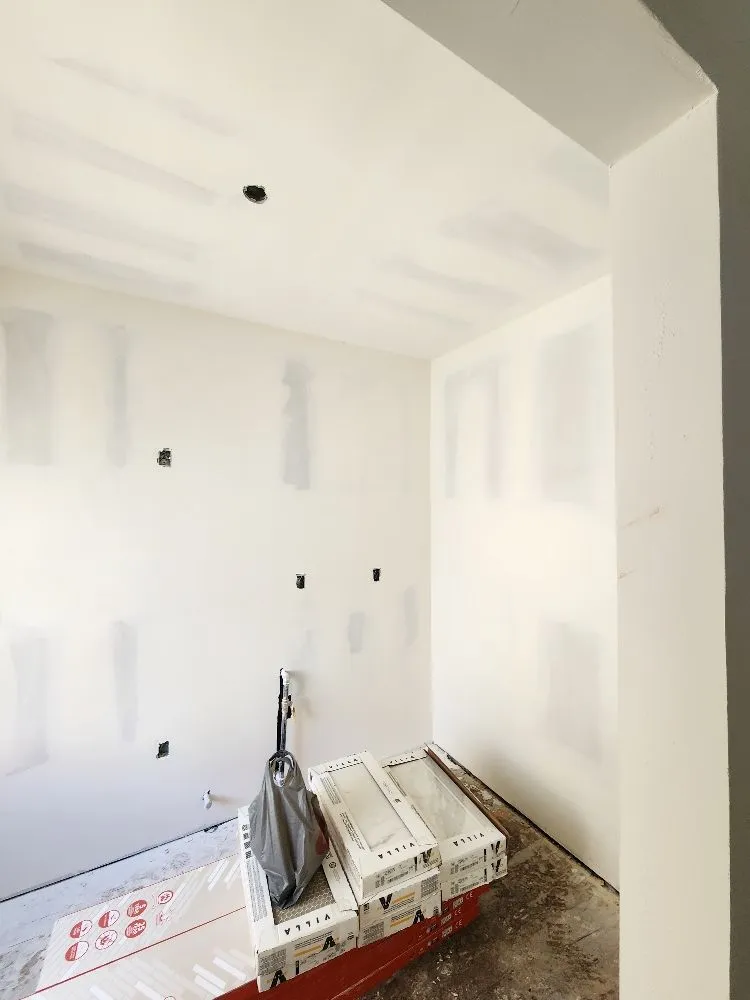 Slide of RiverHez Handyman