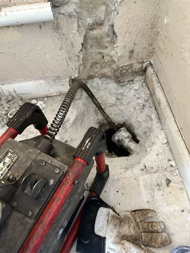 Quality water heater service in Fort lauderdale, FL by Riverland Plumbing