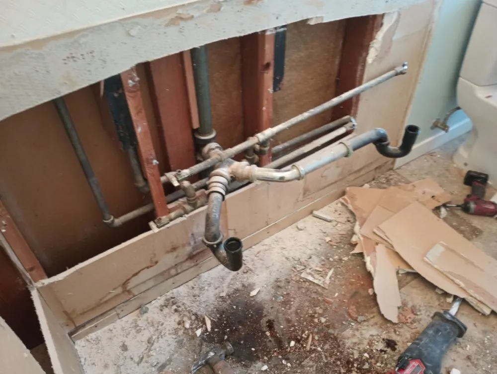 Affordable water heater service in Riverside, CA by Riverside Handyman Services