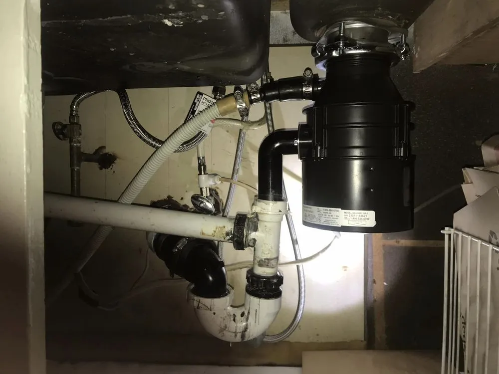 Slide of Rivs Home And Lawn Care