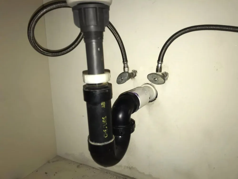 Slide of Rivs Home And Lawn Care