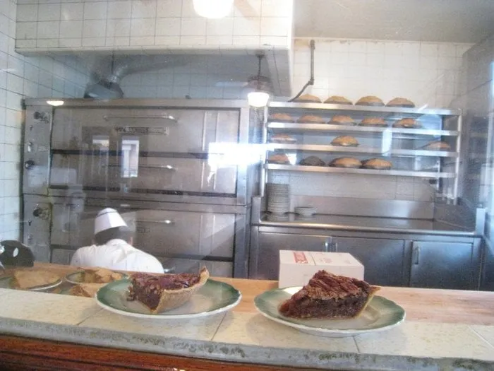 Expert emergency plumbing service in Dallas, TX - Rj Handyman Construction