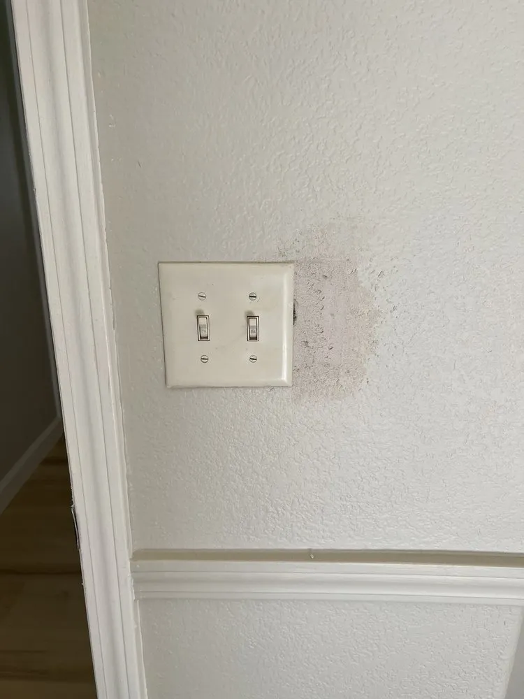 Slide of R&J Handyman