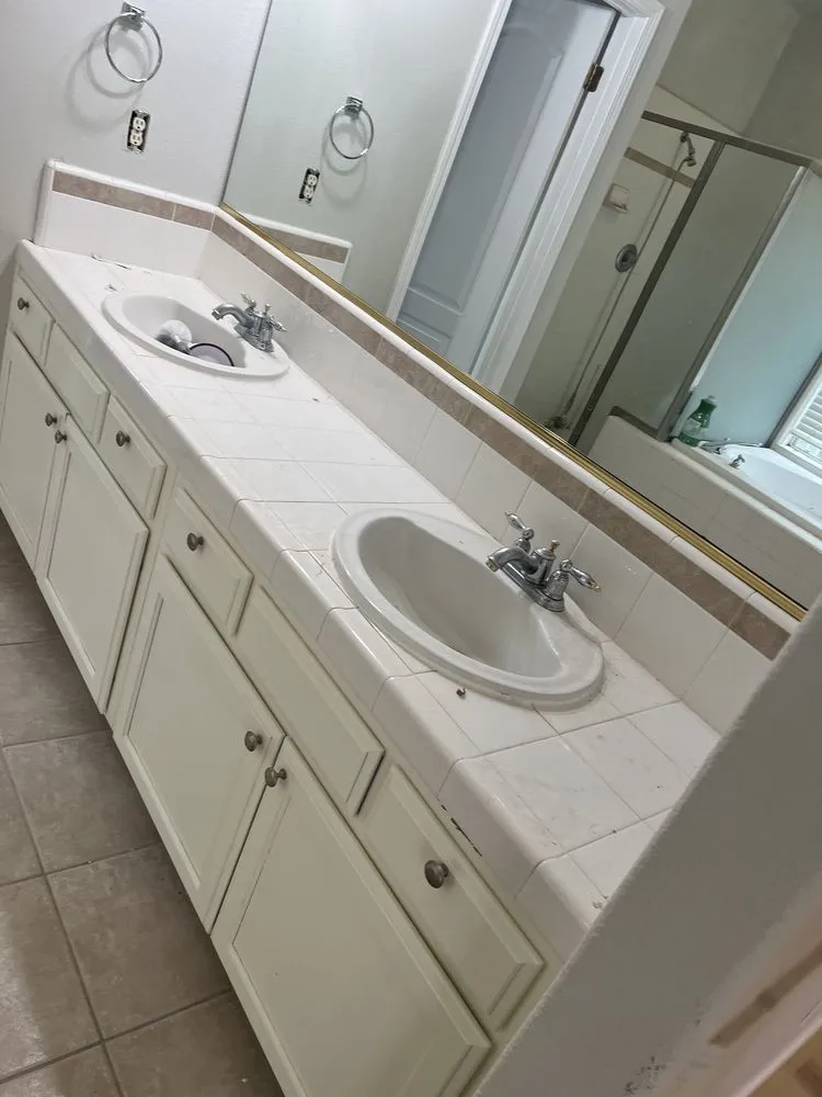 Slide of R&J Handyman