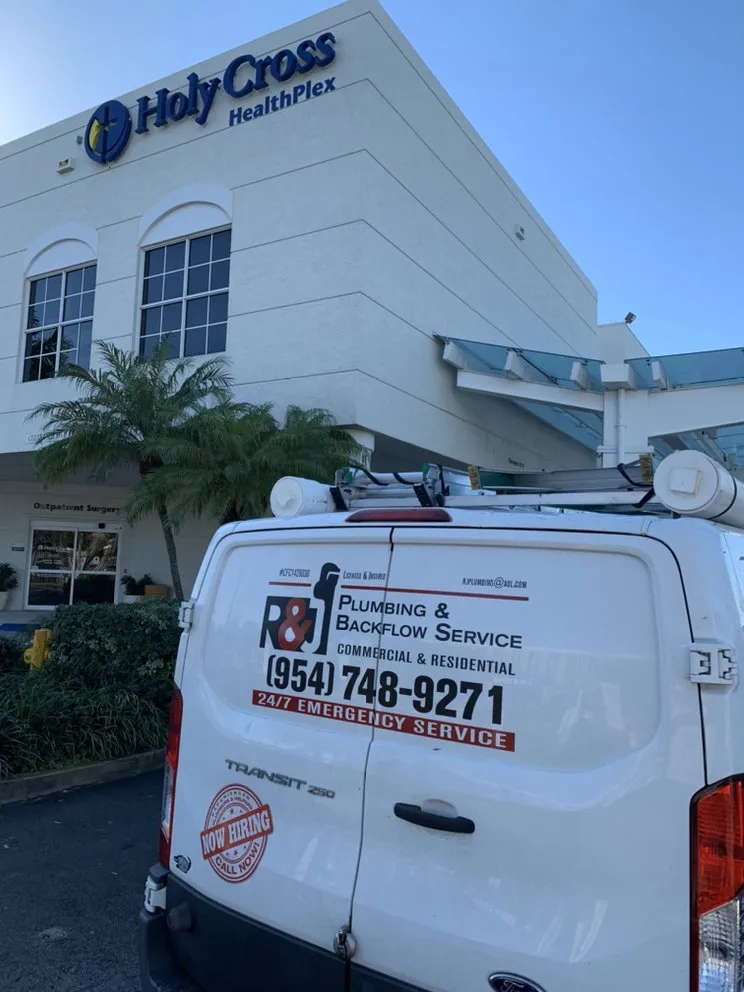 Affordable emergency plumbing experts serving Davie, FL - R&J Plumbing And Backflow Services