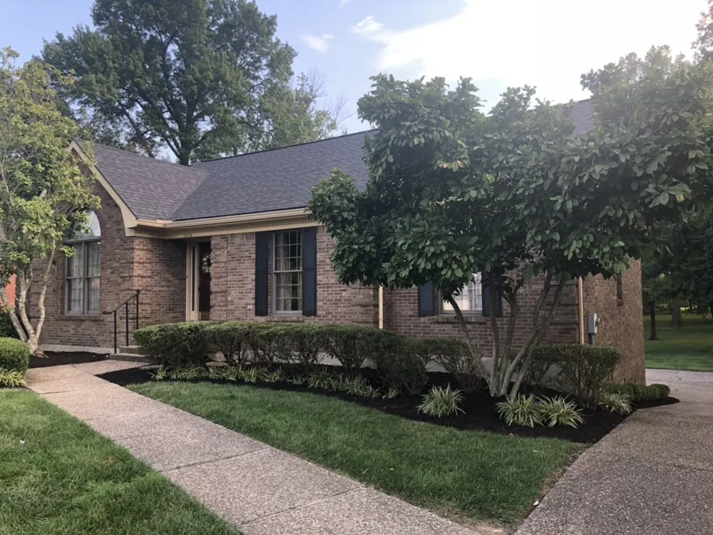 Slide of R&L Lawn and Landscape