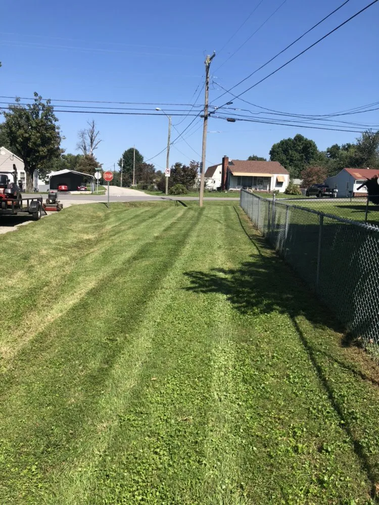 Slide of R&L Lawn and Landscape