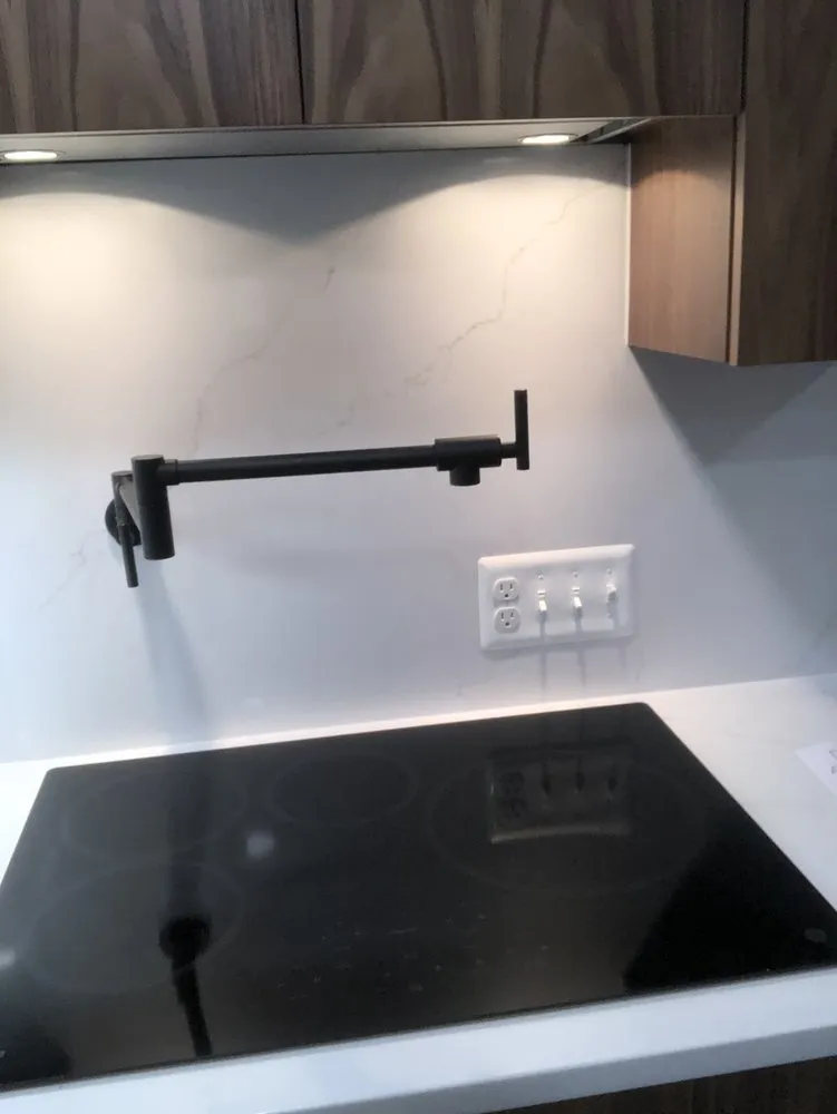 Slide of R&M Plumbing