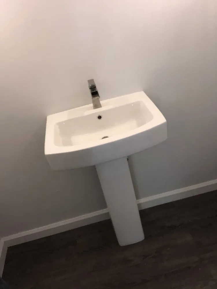 Slide of R&M Plumbing