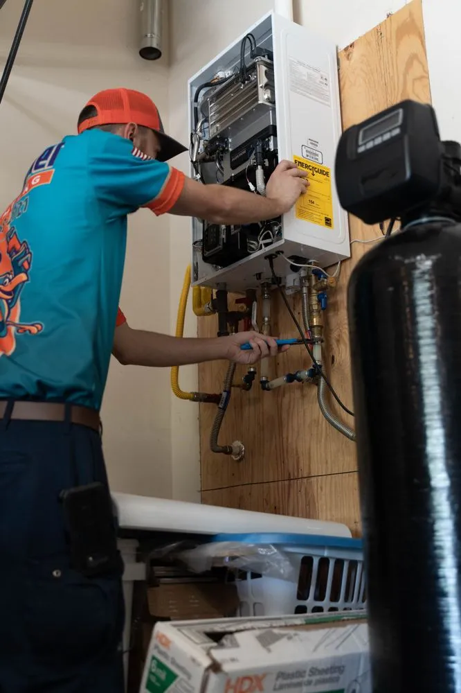 Slide of Roadrunner Plumbing & Air