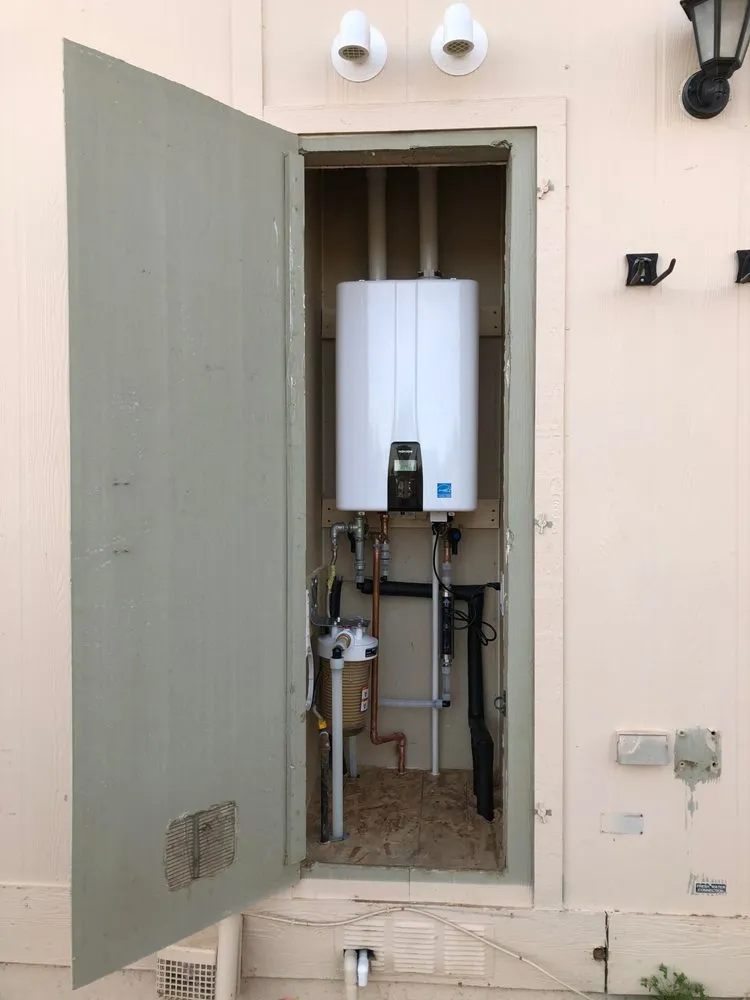 Slide of Rob Thompson Plumber