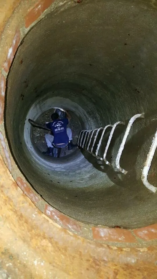 Slide of Robby's Rooter