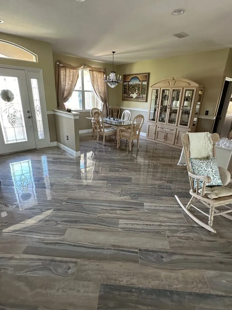 Slide of Roberto' Flooring & Remodeling