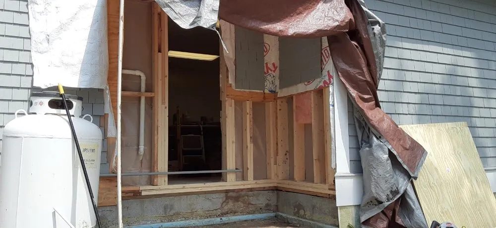 Slide of Robert's Handyman Services