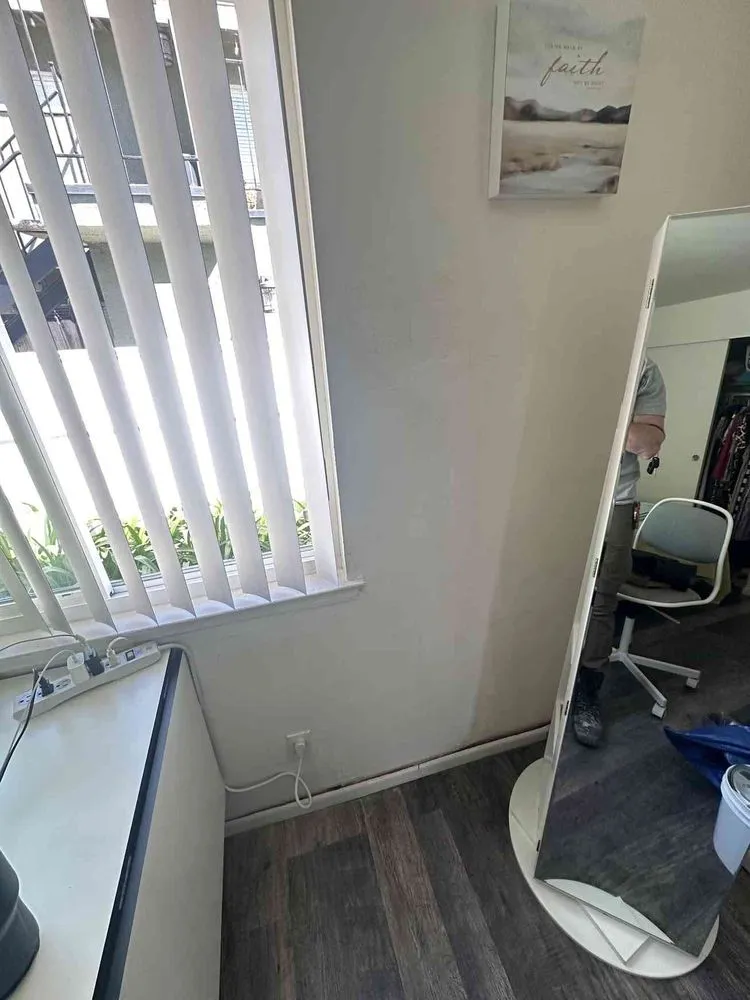 Slide of Robi 'N Sons