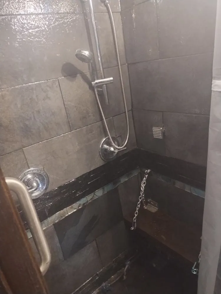 Slide of Robin & S Plumbing