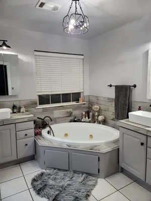 Robinson Construction Logo