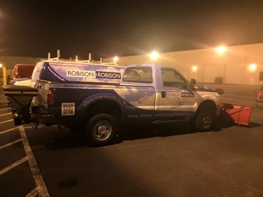 Robison & Robison Services Logo