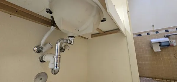 Rob's Home Repair Logo