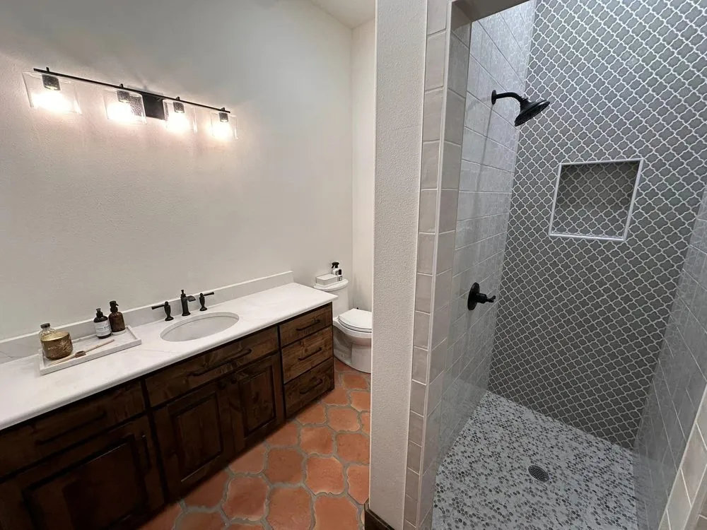 Slide of Rock'n G plumbing