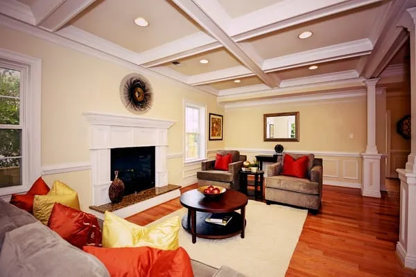 Rocky's Construction LLC Logo