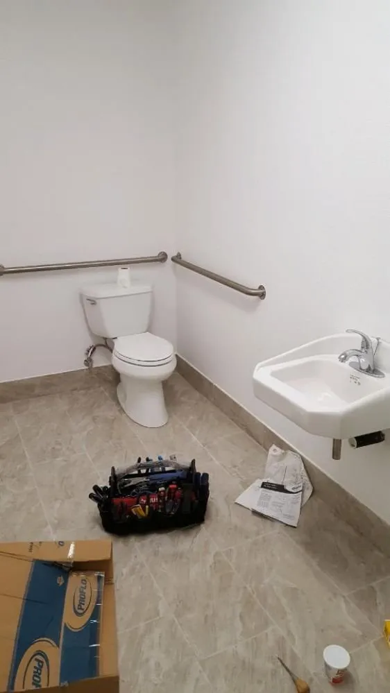 Slide of Rockys Home Maintenance