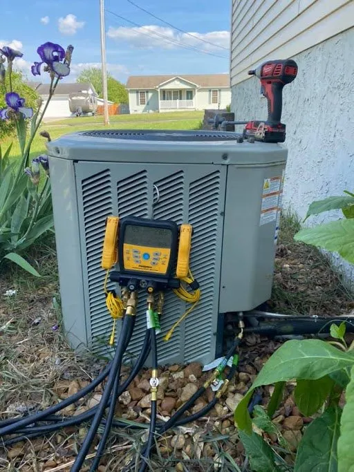 Slide of RockyTop Service