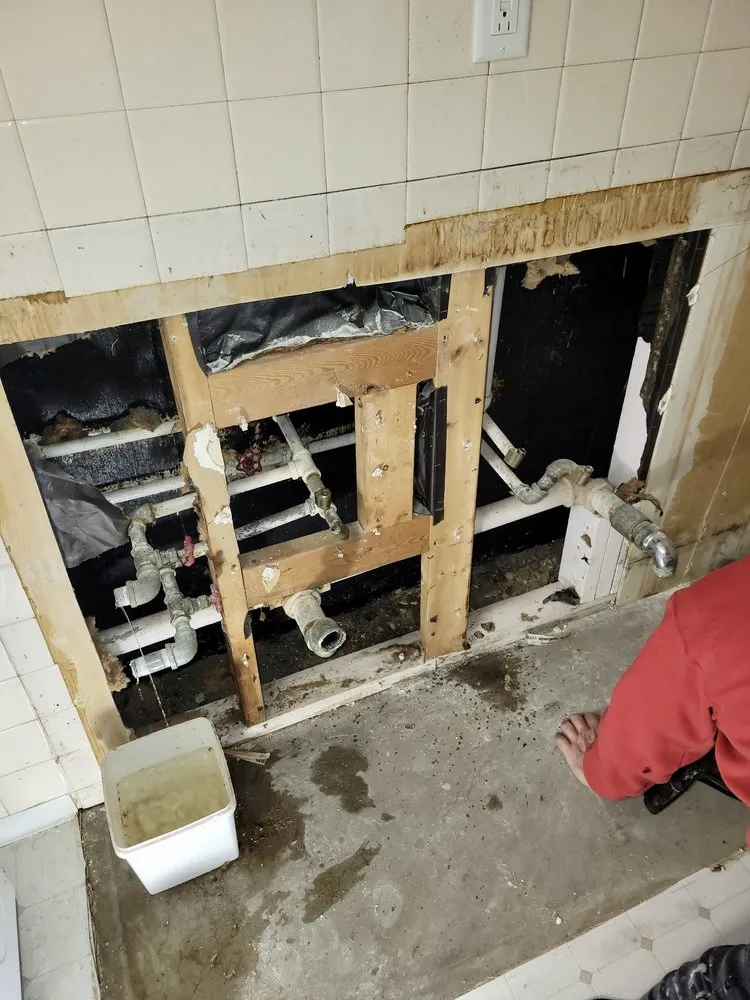 Slide of Roc's Plumbing & Sewer