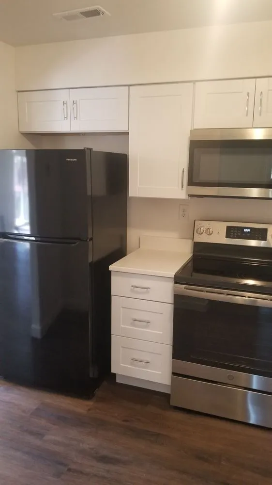 Slide of Rodriguez Renovations