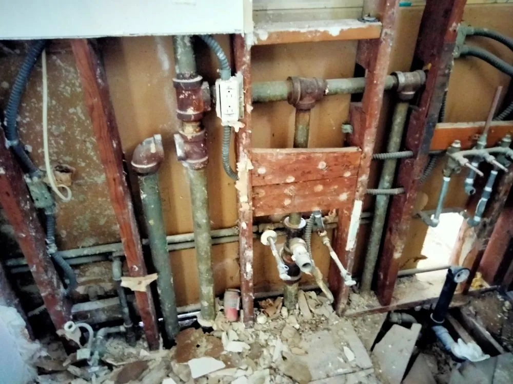 Slide of Roger's Plumbing