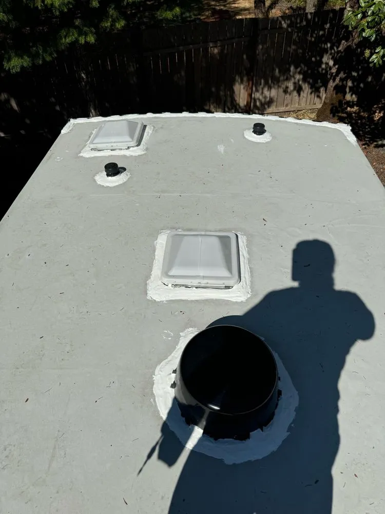 Slide of Rogue Mobile RV Repair