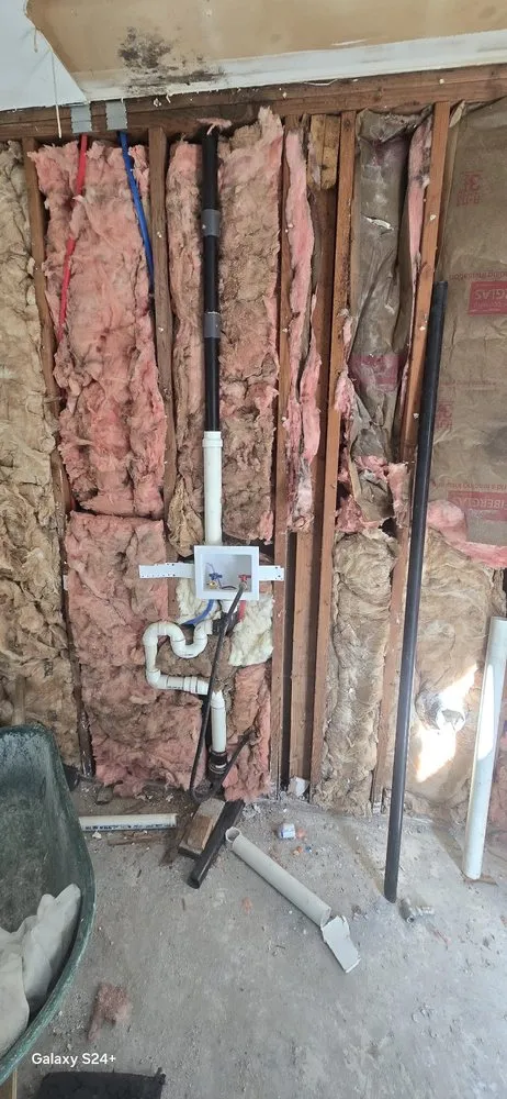 Slide of Rolando Plumber