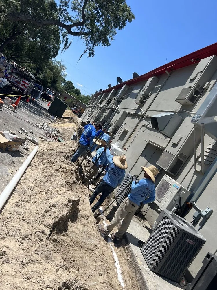 Slide of Rolando Sariol Plumbing