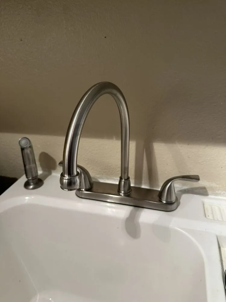 Professional plumbing repair in Anaheim, CA by Roldan’s Plumbing & Rooter