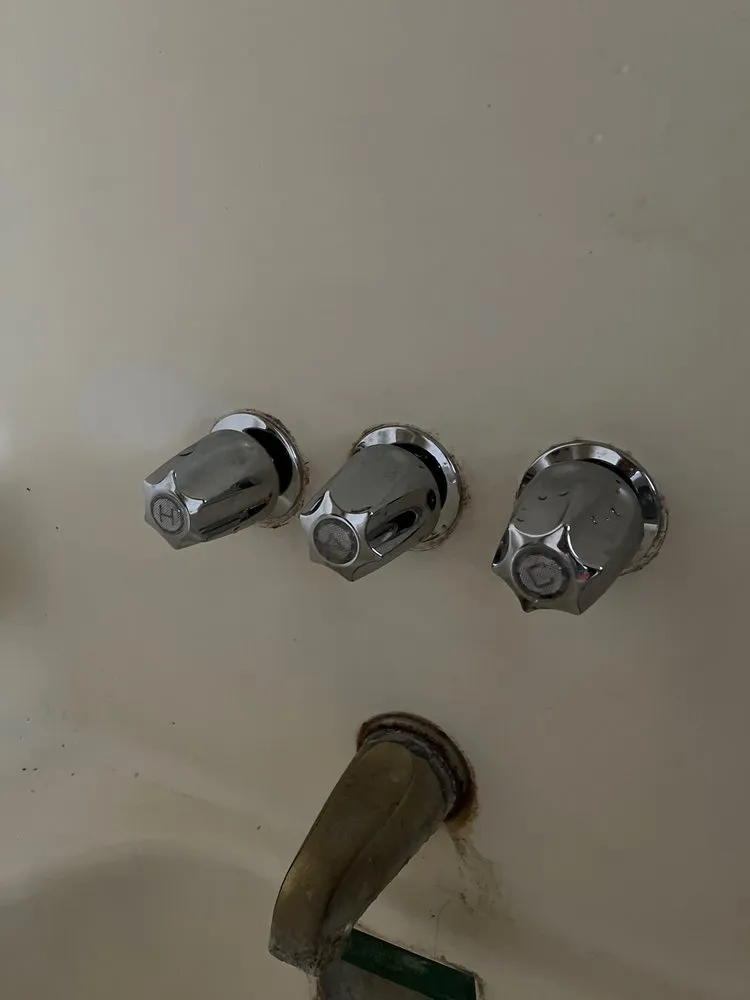 Slide of Roldan’s Plumbing & Rooter