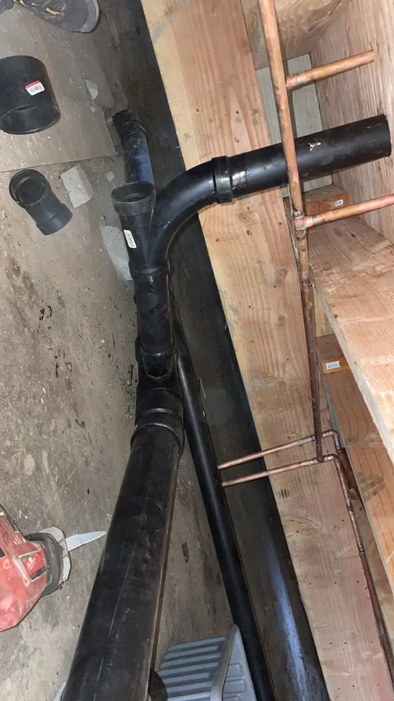 Emergency water heater service in Long Beach, CA by Roman Plumbing & Heat