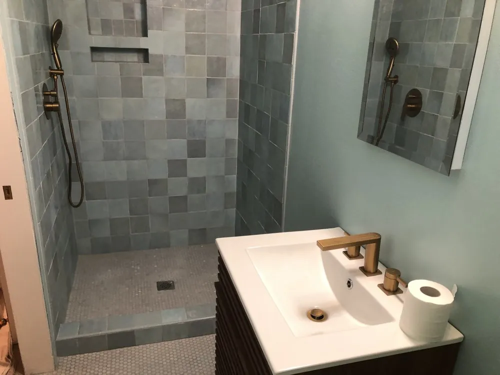 Slide of Romani Construction