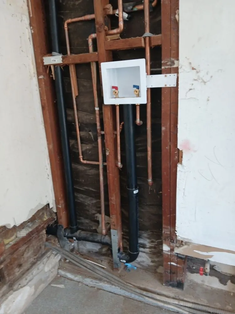 Expert emergency plumbing experts serving Los Angeles, CA - Romero Construction and Plumbing